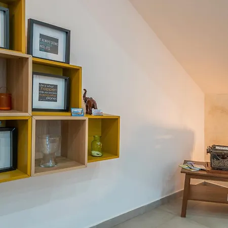 La Casa Di Eva In Via Nizza סירקוזה