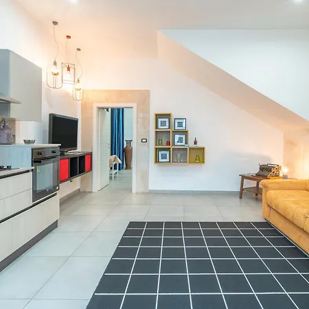La Casa Di Eva In Via Nizza דירה סירקוזה